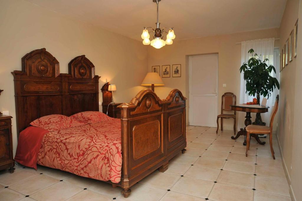 Chambres Et Tables D'Hotes Le Voriou Couddes Camera foto